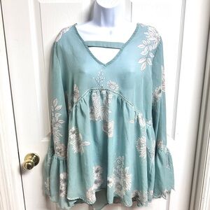 Papermoon BOHO floral blouse Bell sleeve, flowy fit, sheer.